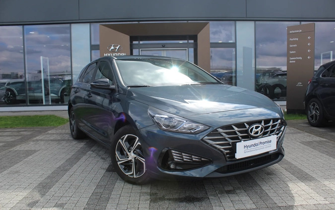 Hyundai I30 cena 86700 przebieg: 22349, rok produkcji 2022 z Radzymin małe 326